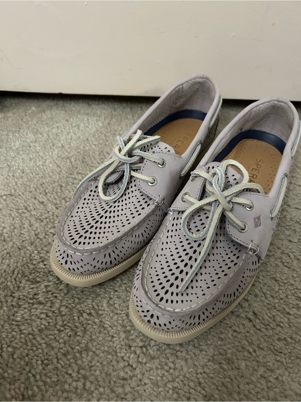 Ladies SPERRY’S gorgeous leather BRAND NEW never worn size 8